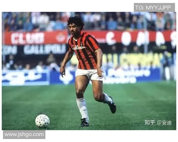 足球明星外号黑色闪电背后的故事与成就揭秘 足球明星外号黑色闪电背后的故事与成就揭秘