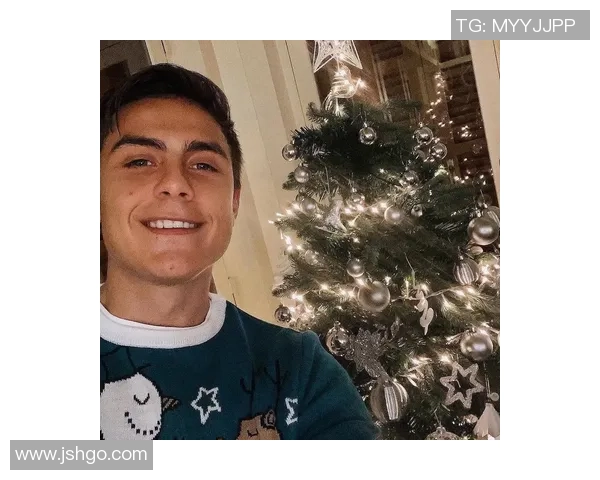 足球明星超萌头像女神秘魅力展现可爱风采引领时尚潮流 足球明星超萌头像女神秘魅力展现可爱风采引领时尚潮流